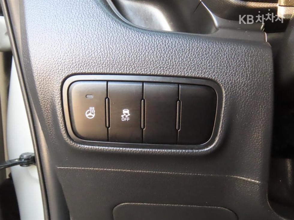 2023 - kia kia