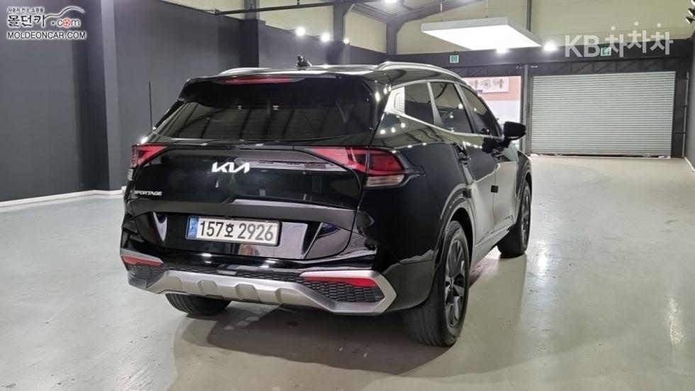 2022 - kia sportage