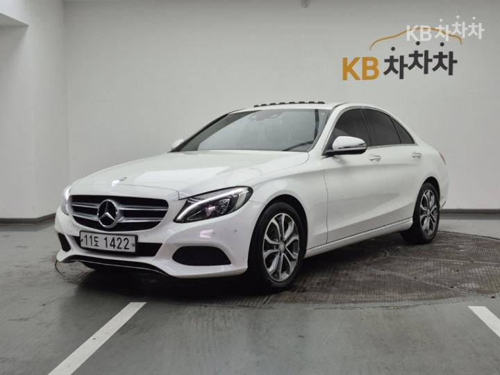 Mercedes-Benz C-Class C220d Avantgarde W205