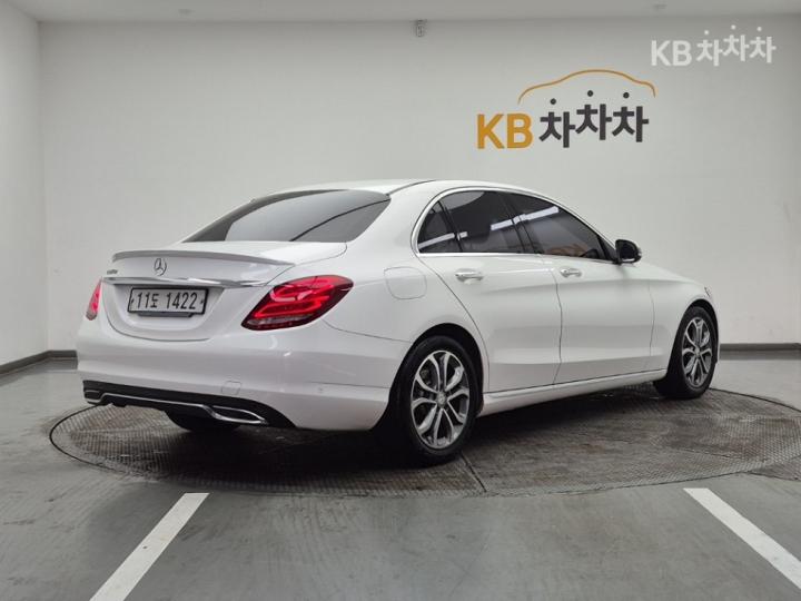 Mercedes-Benz C-Class C220d Avantgarde W205 5