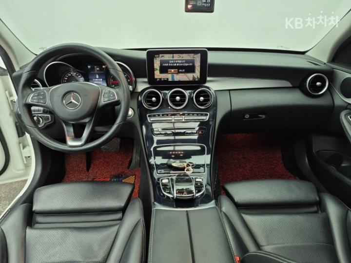 Mercedes-Benz C-Class C220d Avantgarde W205 8