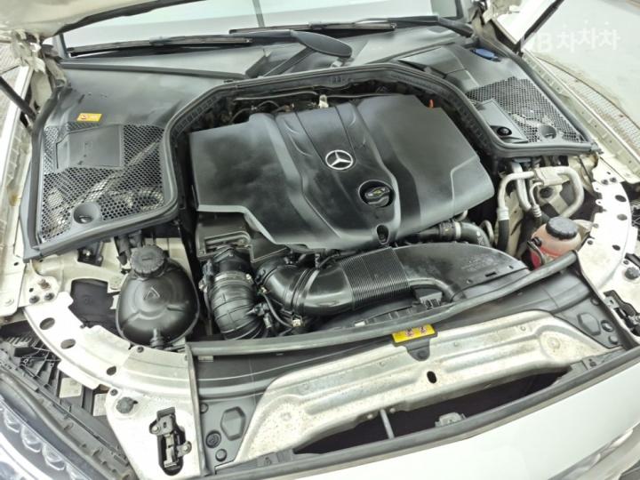 Mercedes-Benz C-Class C220d Avantgarde W205 7
