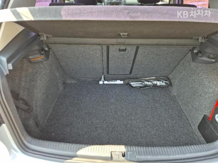 Volkswagen Golf 1.6 TDI BlueMotion MK6 2011-2013 7