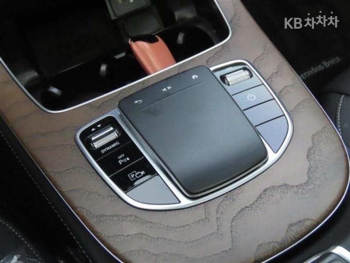 Mercedes-Benz E-Class W213 E300e 4MATIC Exclusive 7