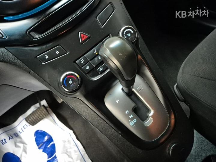 Chevrolet Orlando LPG LT Premium 9