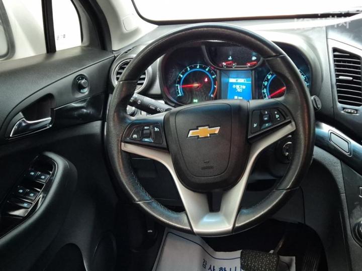 Chevrolet Orlando LPG LT Premium 10