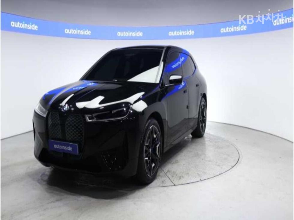 BMW iX(i20)