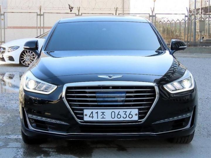 Genesis EQ900 3.8 GDI AWD Luxury