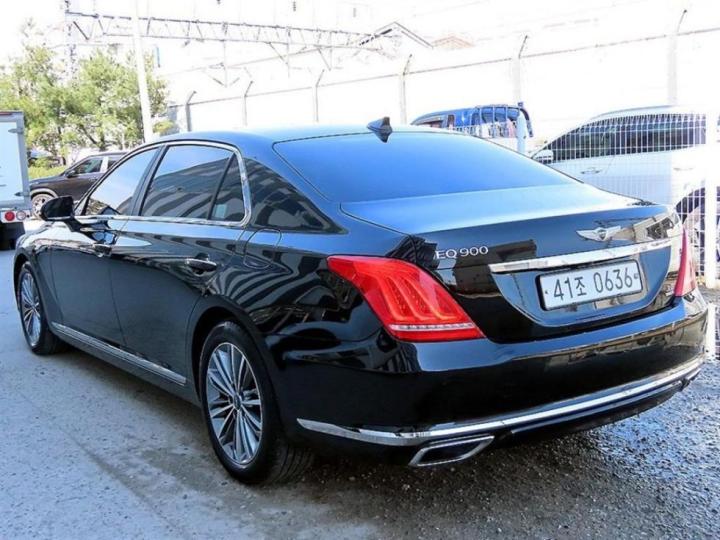 Genesis EQ900 3.8 GDI AWD Luxury 5