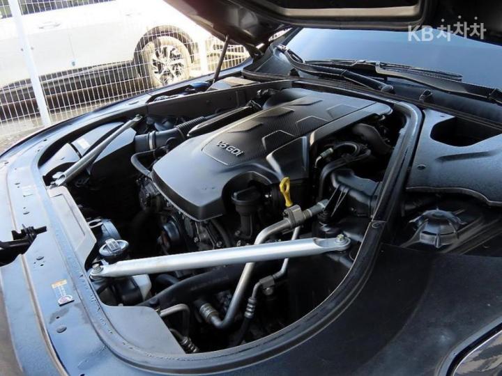 Genesis EQ900 3.8 GDI AWD Luxury 7