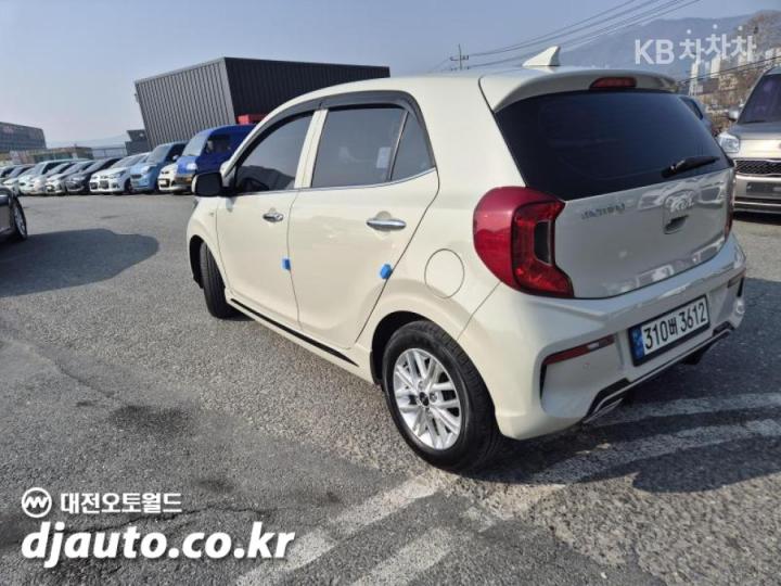 Kia Morning Urban JA 1.0 Gasoline Signature 5