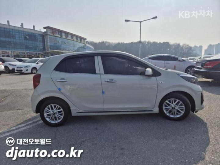 Kia Morning Urban JA 1.0 Gasoline Signature 8