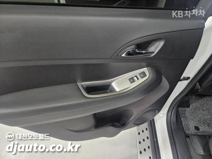 Chevrolet Orlando LT Safety Pack 10