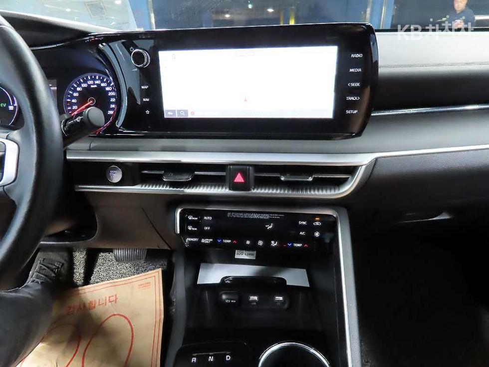 2023 - kia k5