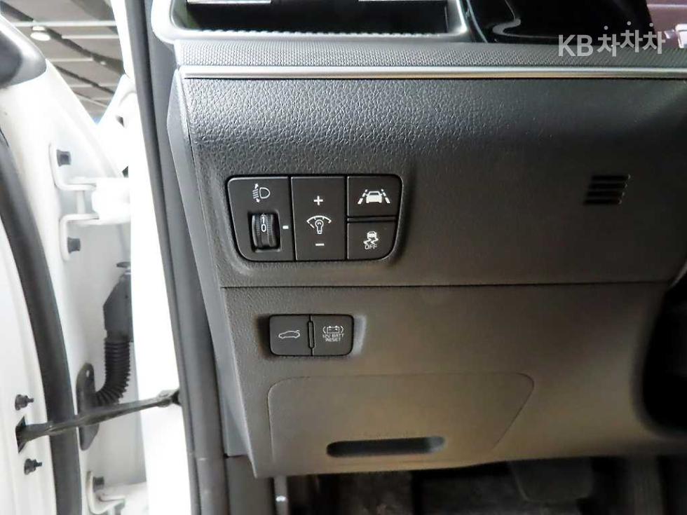 2023 - kia k5