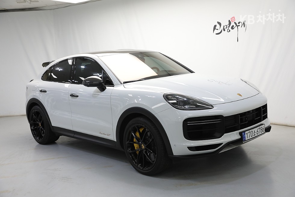 2023 Porsche (9Y0) photo