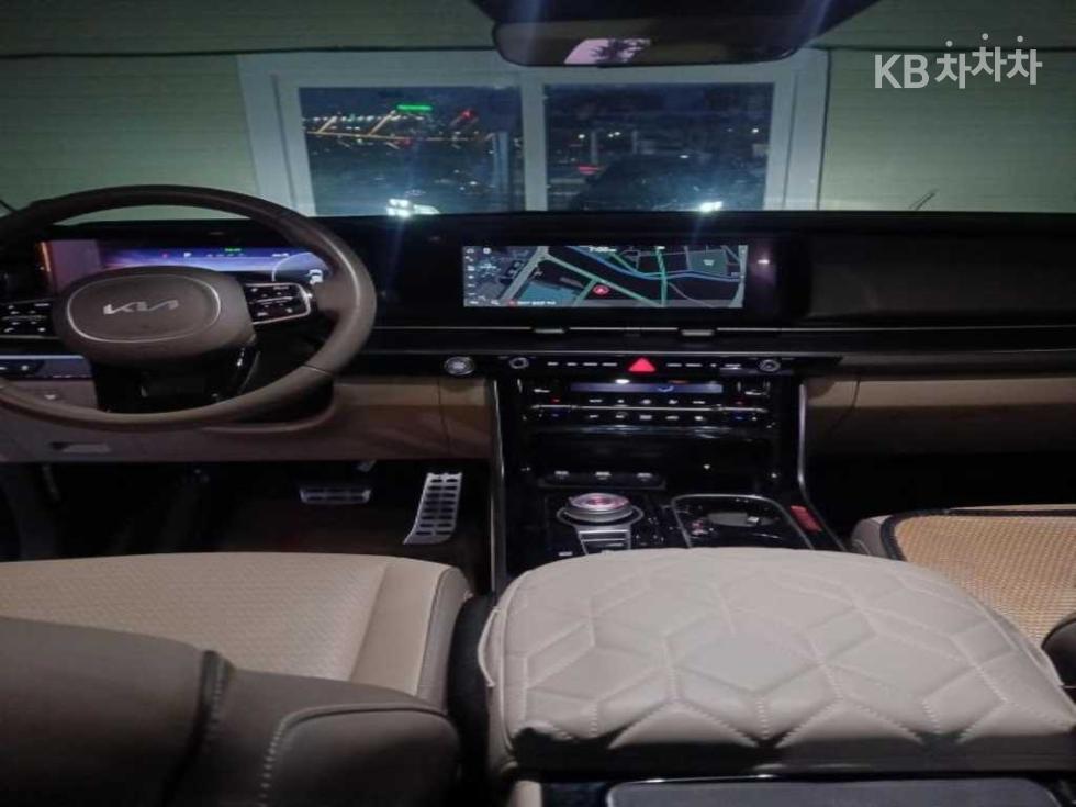 2022 - kia carnival