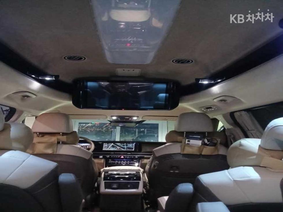 2022 - kia carnival