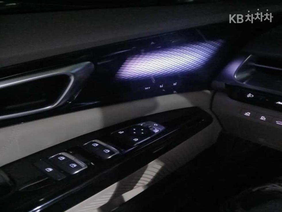 2022 - kia carnival