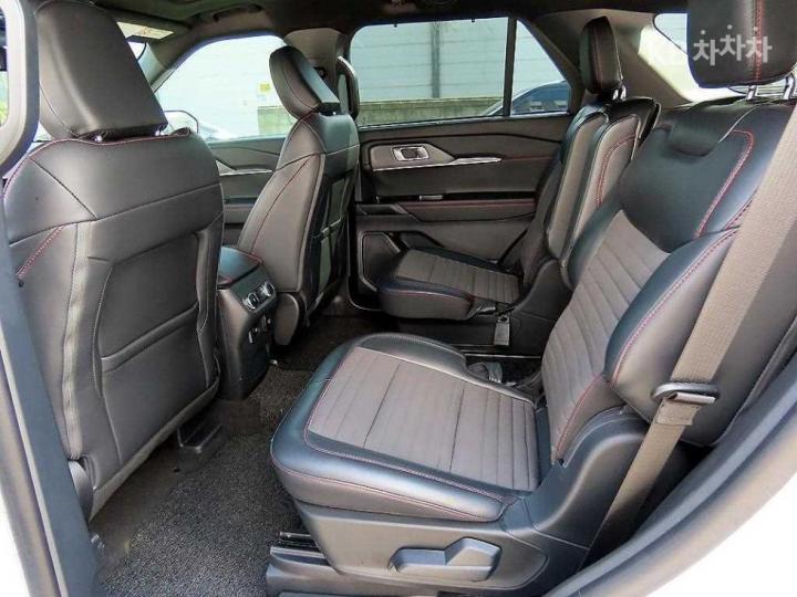 Ford Explorer Gasoline Turbo 2.3 AWD ST-Line 7