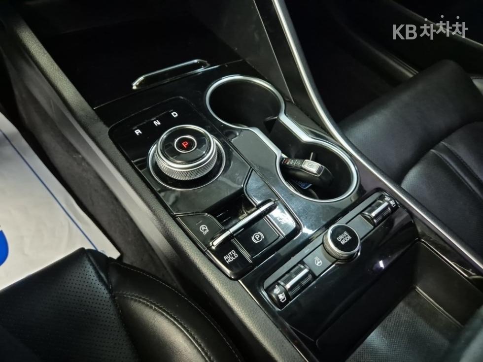 2020 - kia k5