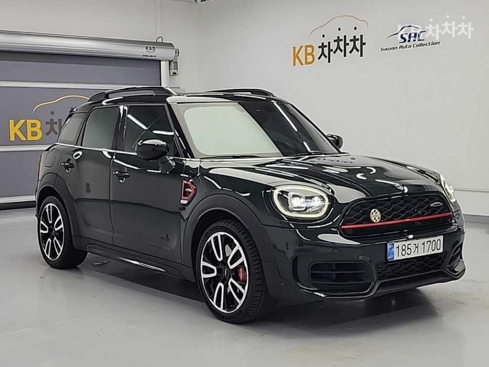 2022 MINI (F60) photo