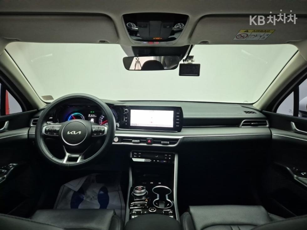 2023 - kia k5