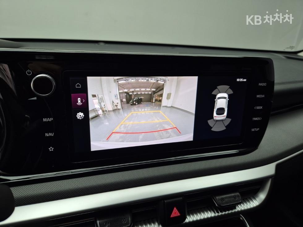 2023 - kia k5