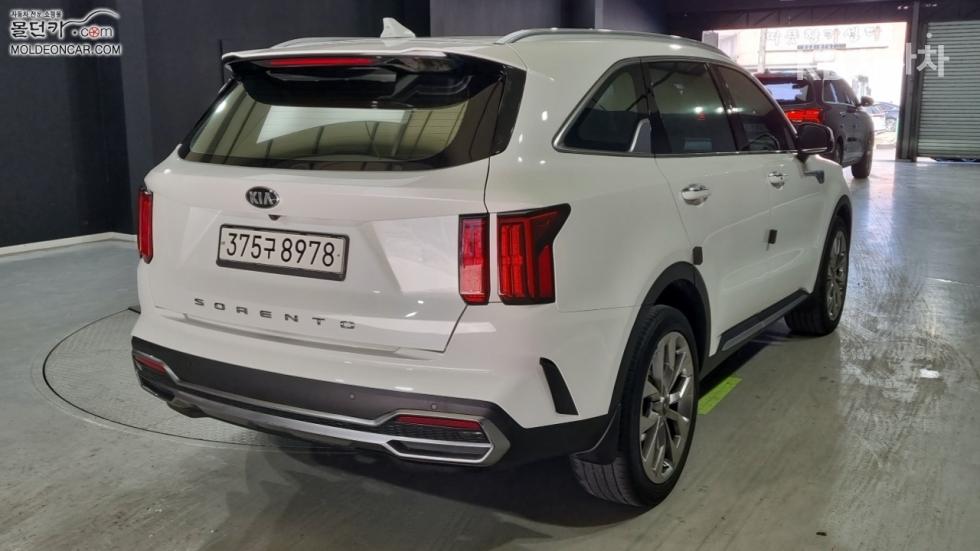 2021 - kia sorento