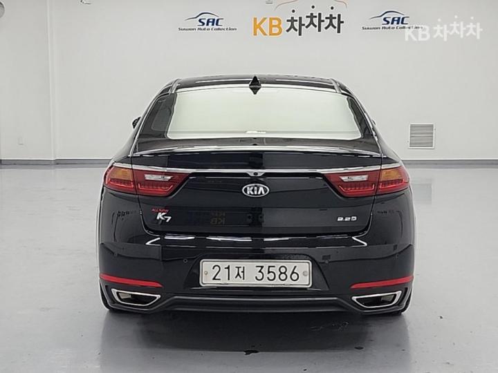 Kia K7 2.2 Diesel Prestige 4