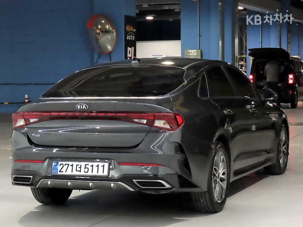 2021 - kia k5