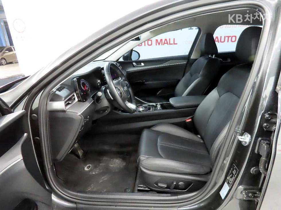 2021 - kia k5