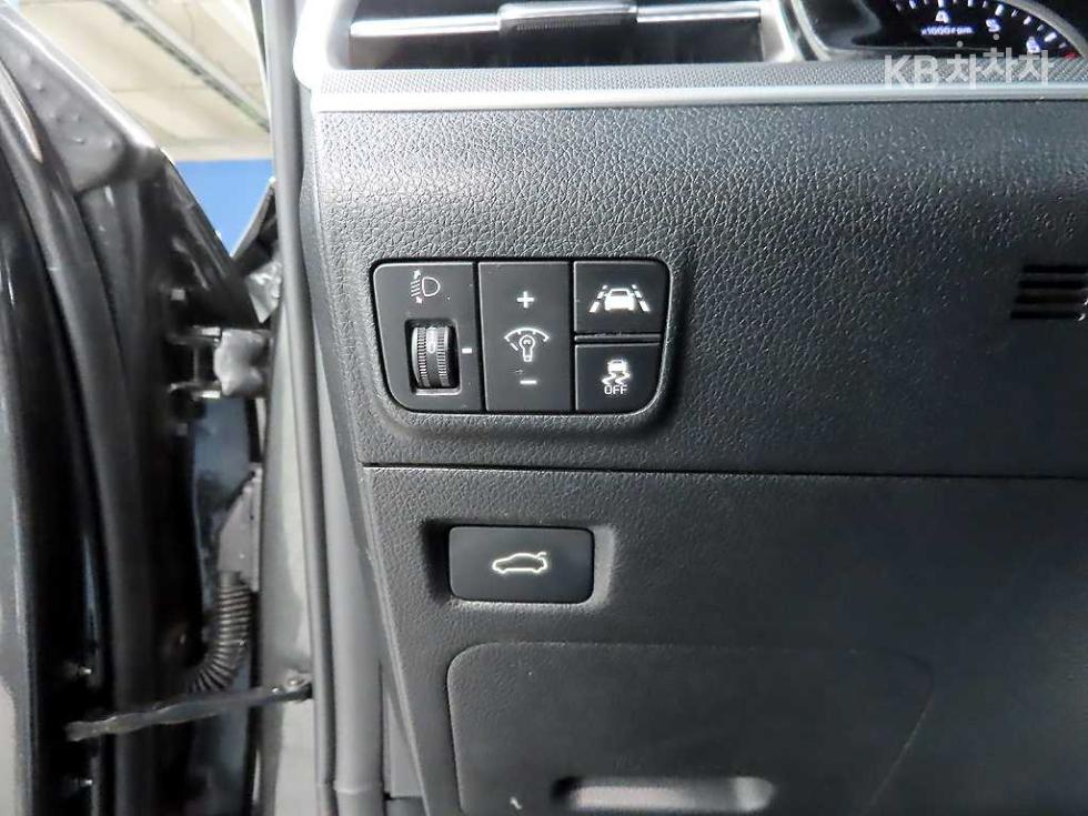 2021 - kia k5