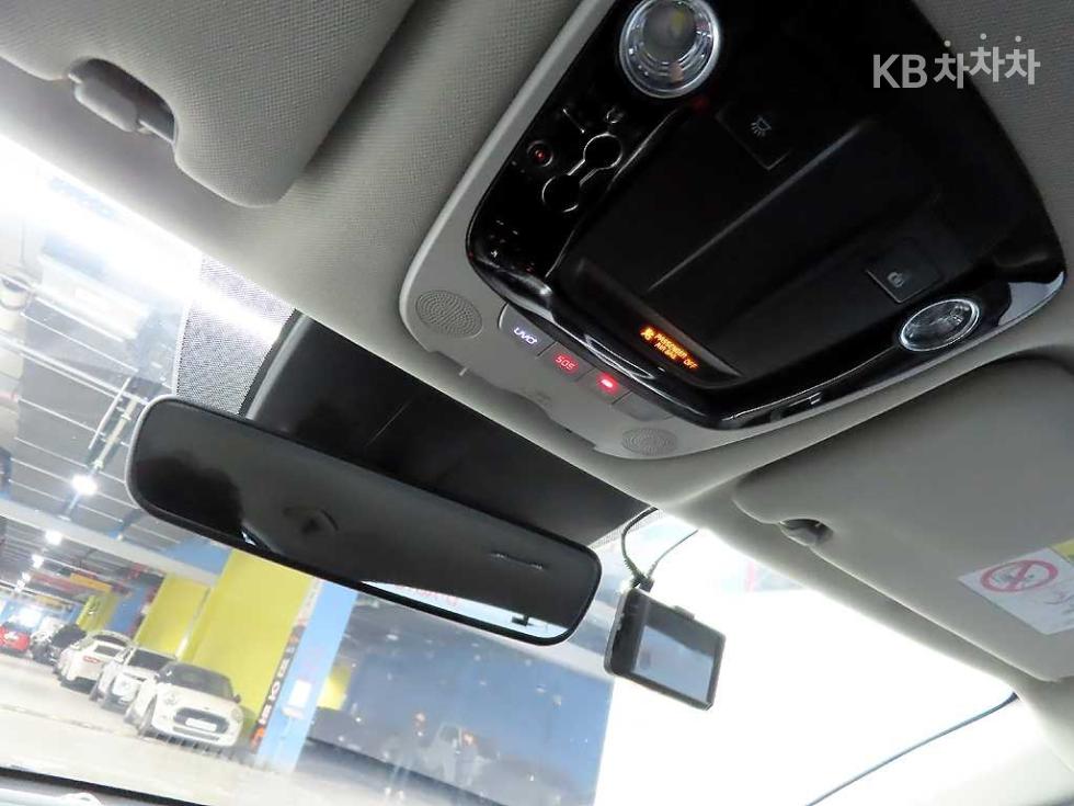 2021 - kia k5