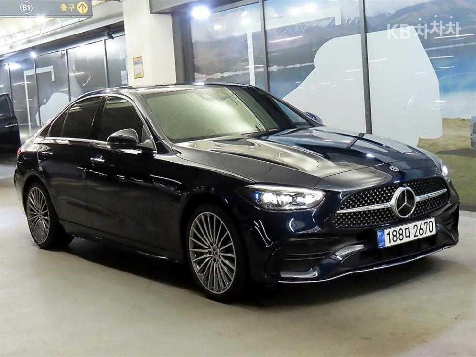 Mercedes-Benz C-Class