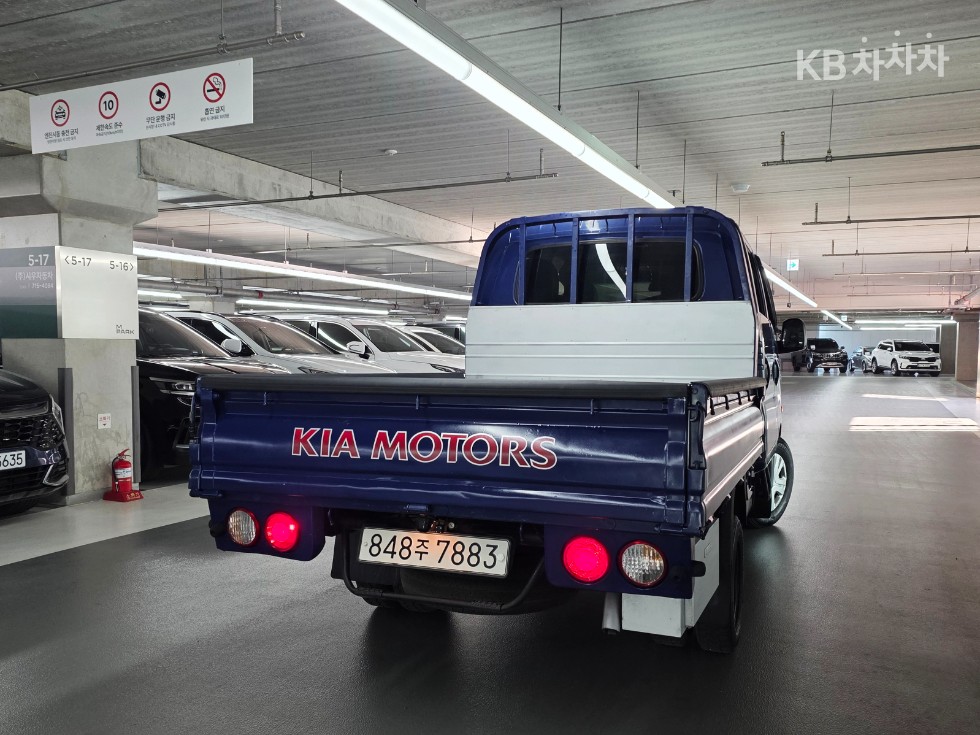 2016 - kia bongo iii