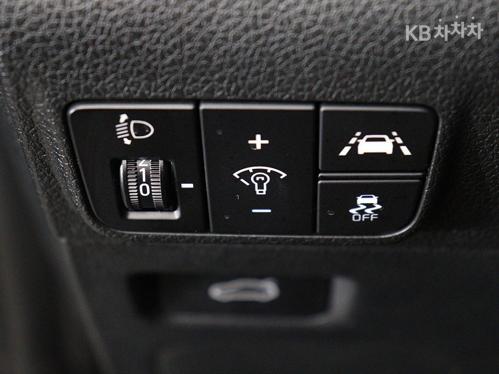 2021 - kia k5