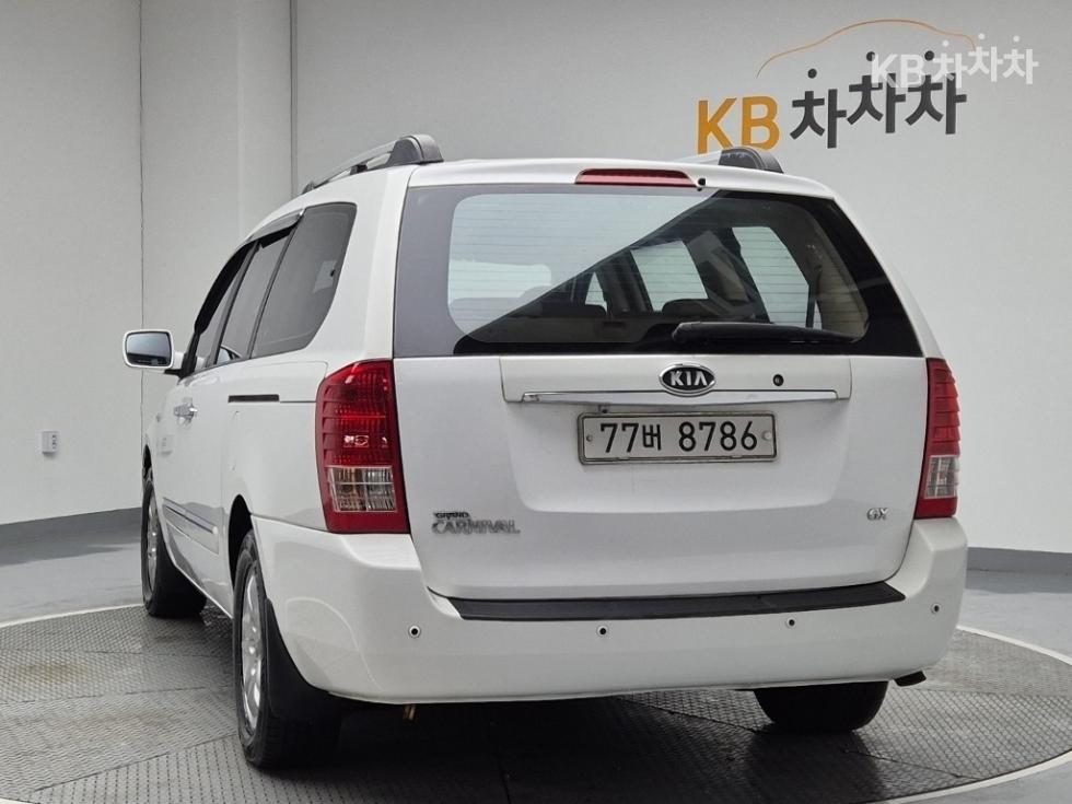 2008 - kia grand carnival