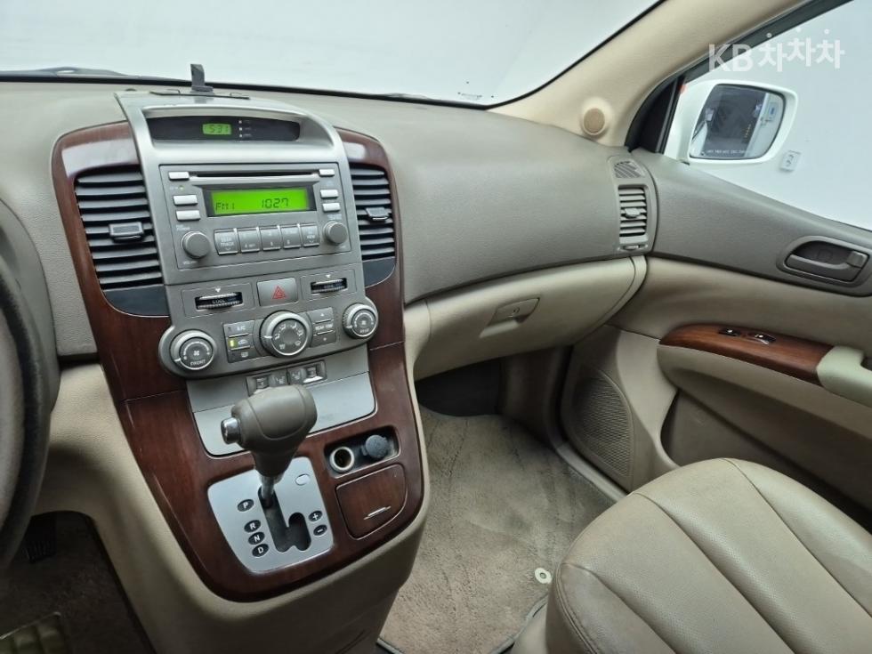 2008 - kia grand carnival