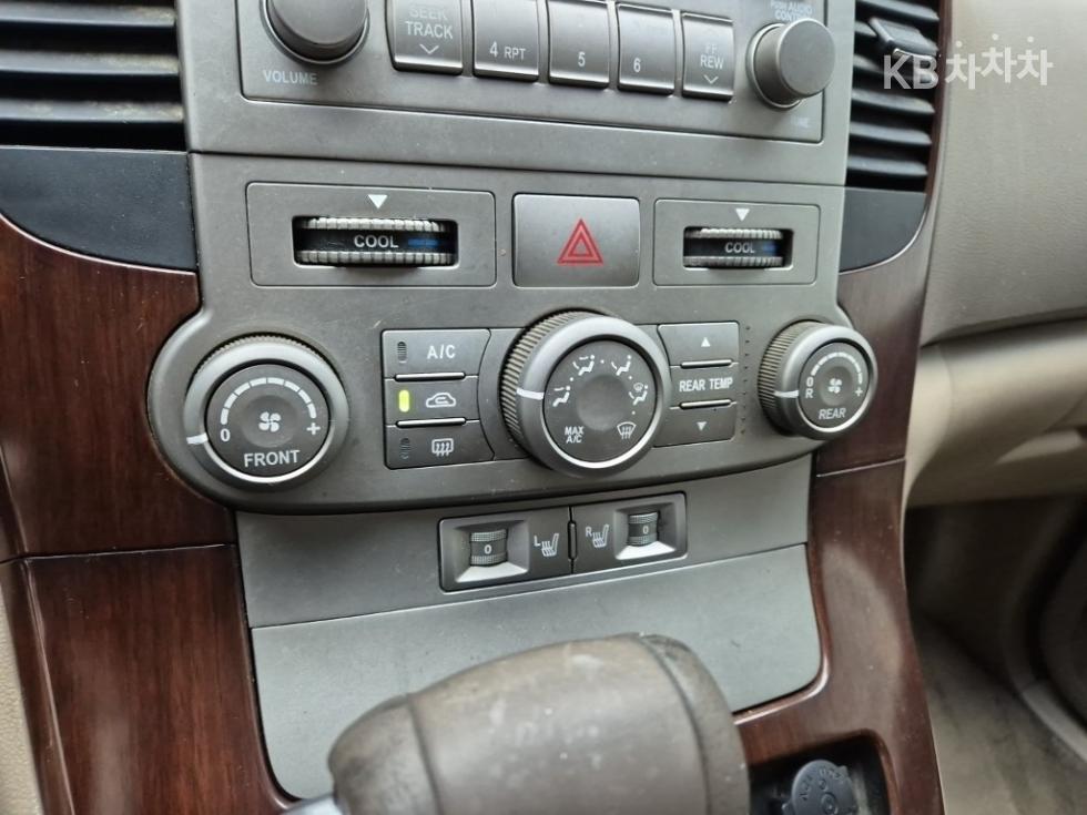 2008 - kia grand carnival