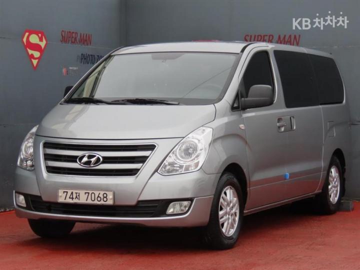 2016 Hyundai Starex