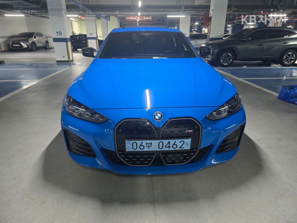 BMW i4