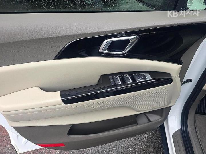 Kia Carnival D2.2 Noblesse 6