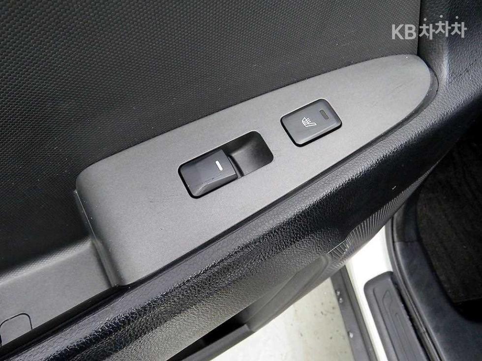 2012 - kia sportage