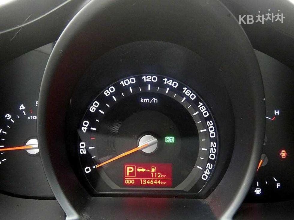 2012 - kia sportage
