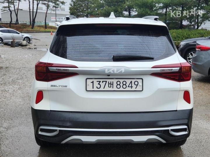 Kia Seltos 1.6 Gasoline Turbo 2WD Signature — фото 4