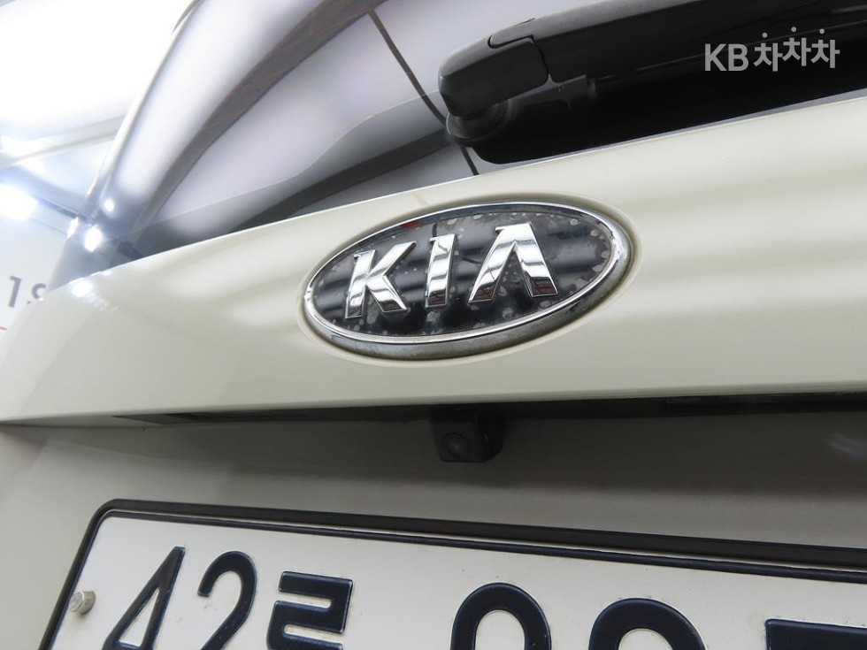 2012 - kia ray