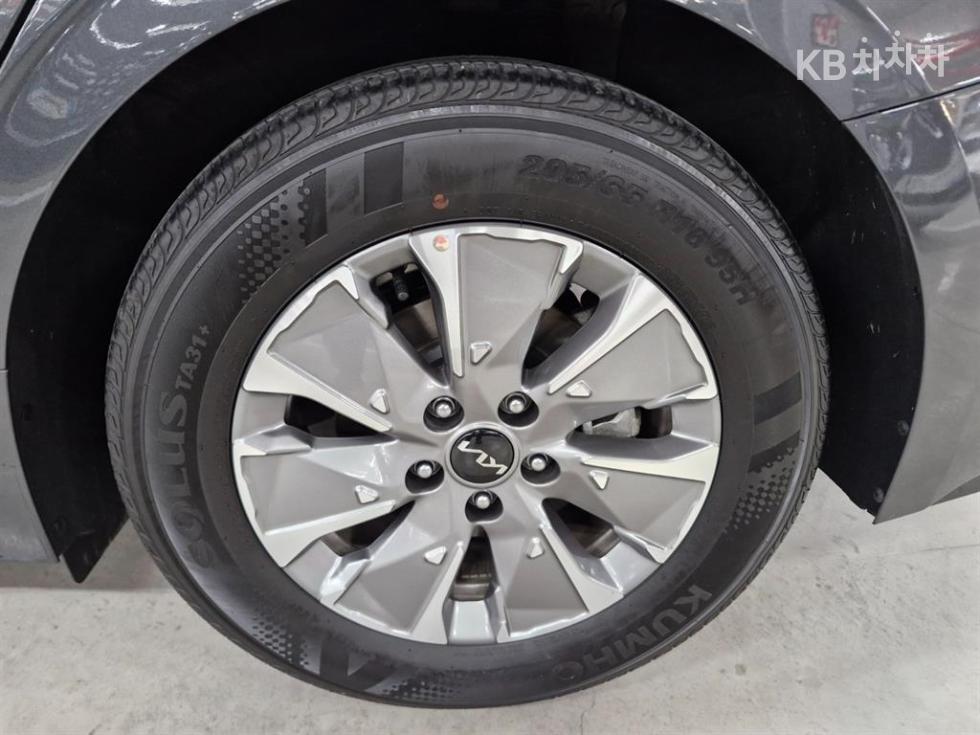 2024 - kia k5
