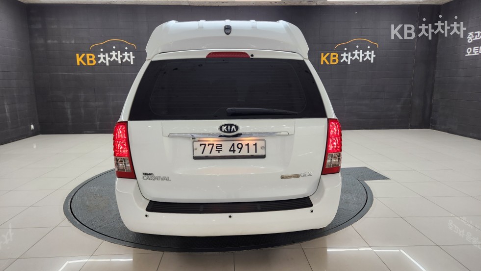 2014 kia carnival