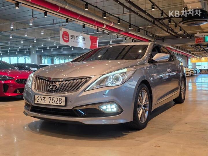 Hyundai Grandeur HG HG240 Modern